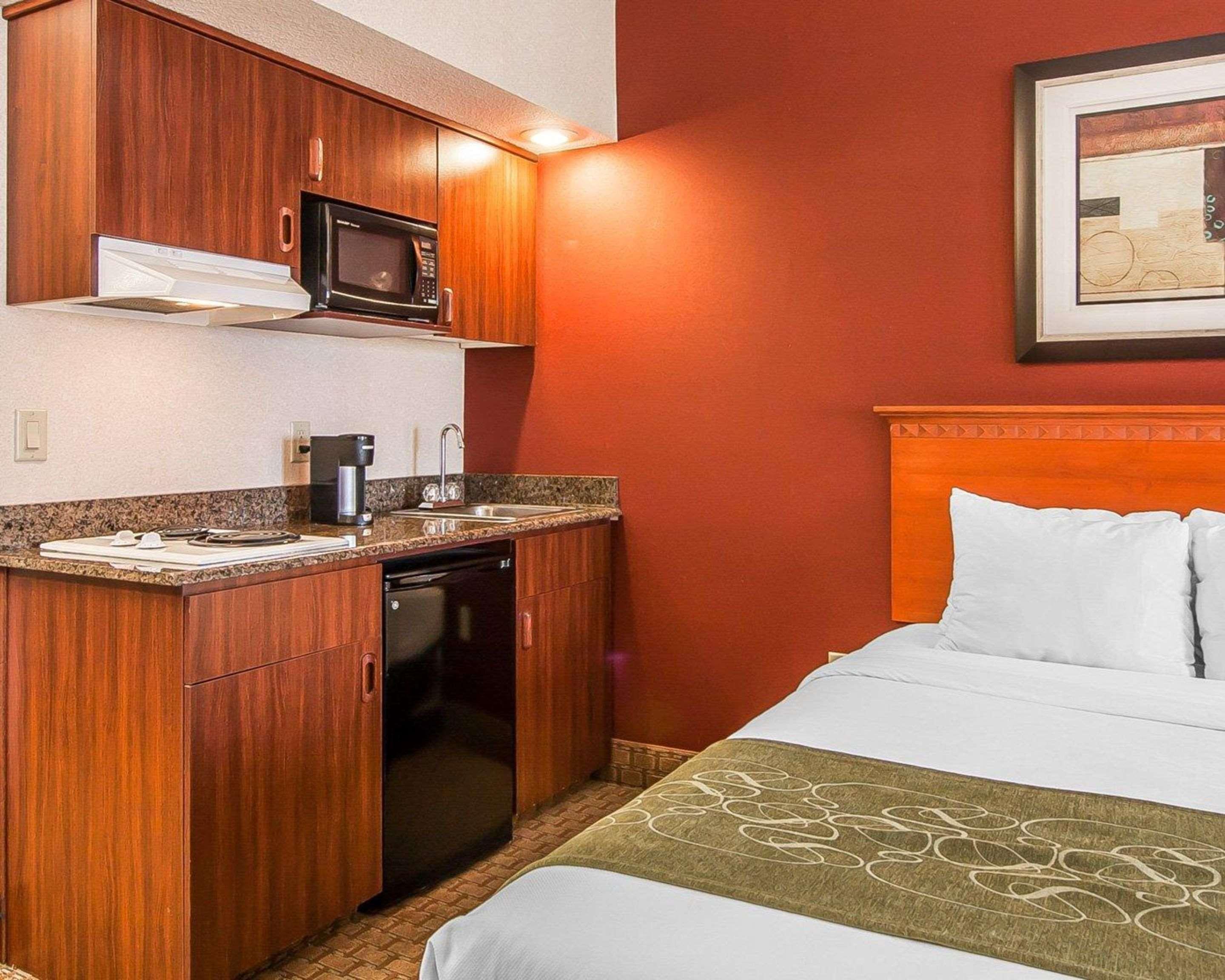 Comfort Suites Redmond Airport Esterno foto