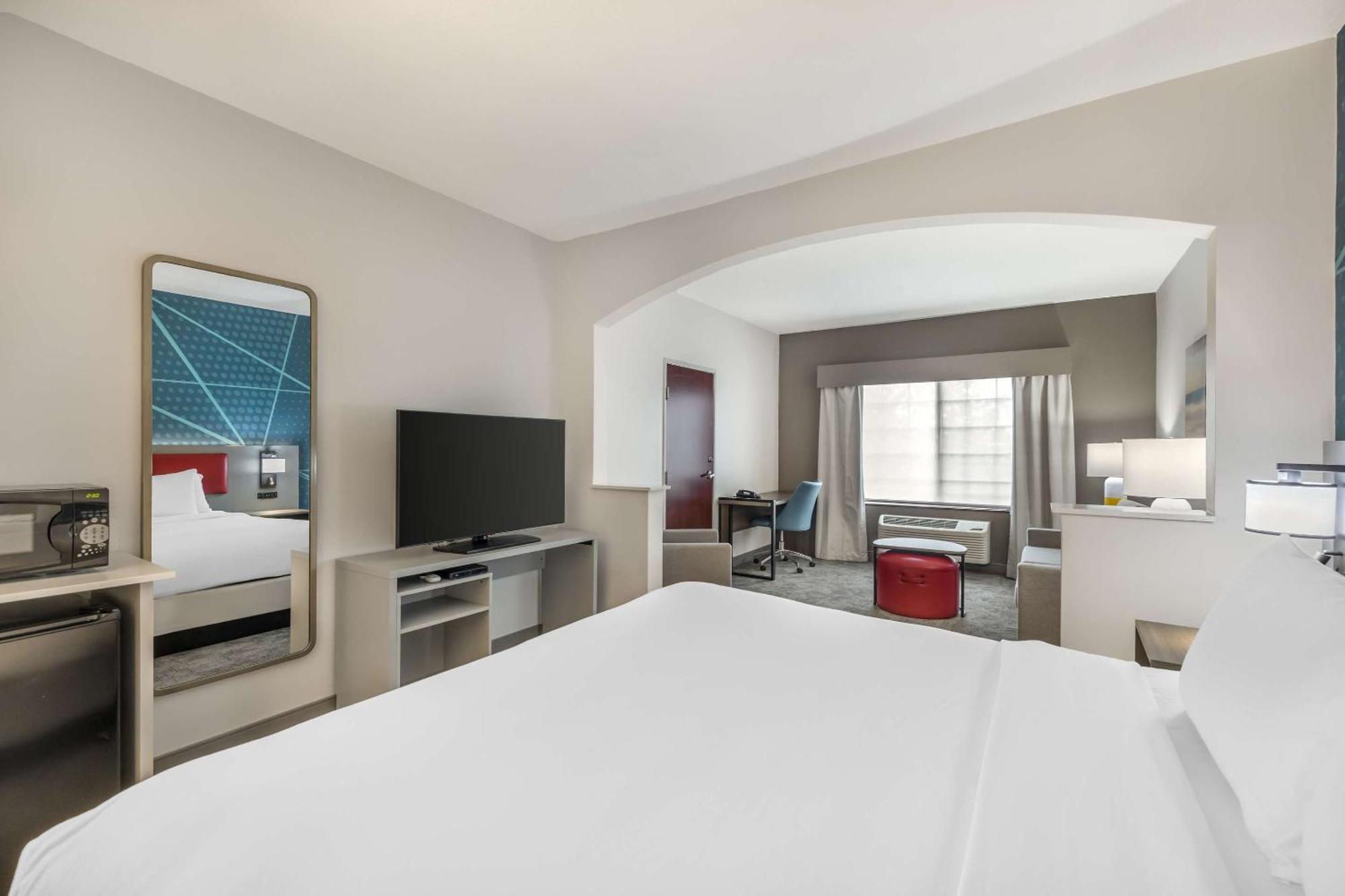 Comfort Suites Redmond Airport Esterno foto