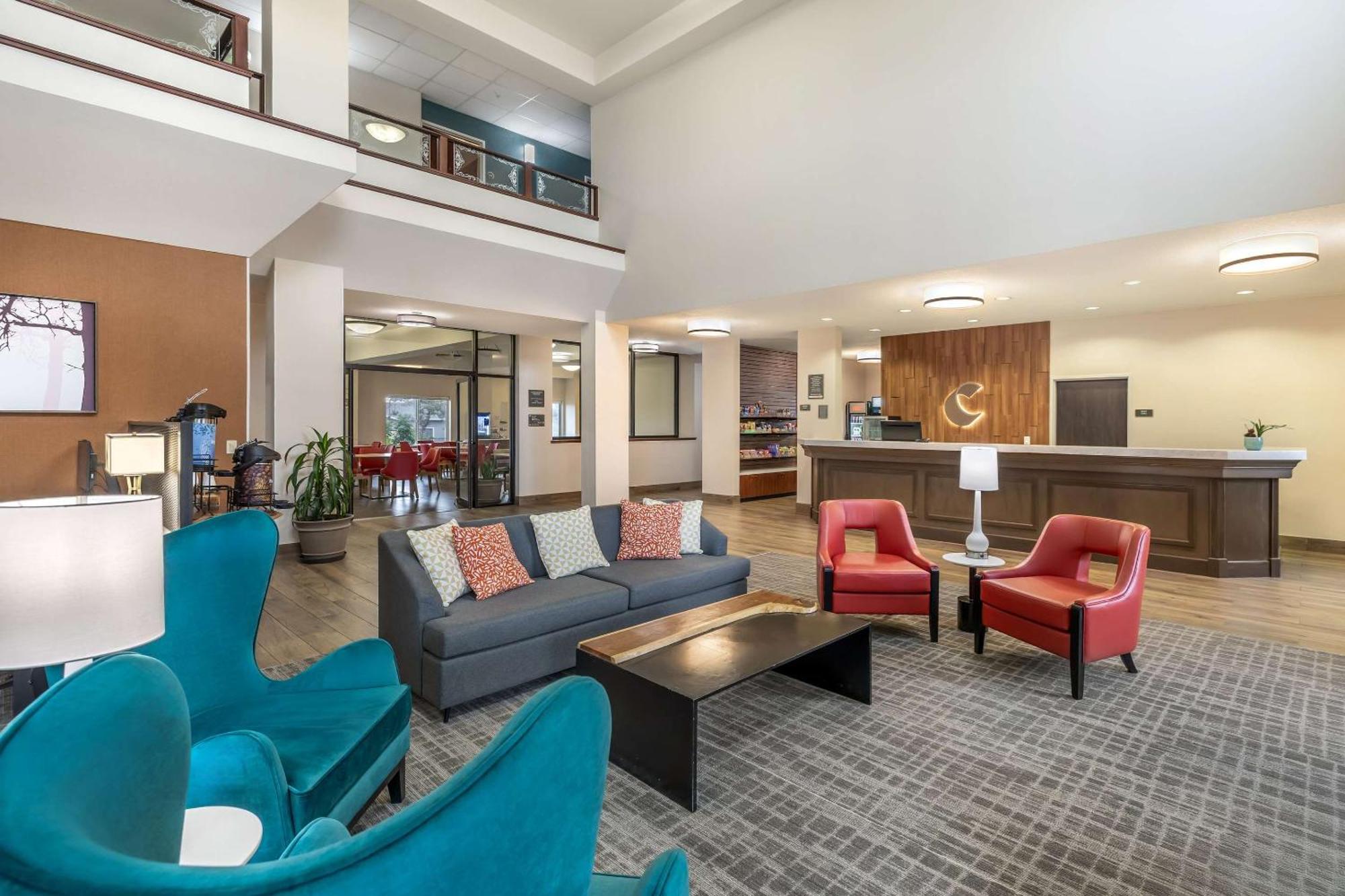 Comfort Suites Redmond Airport Esterno foto